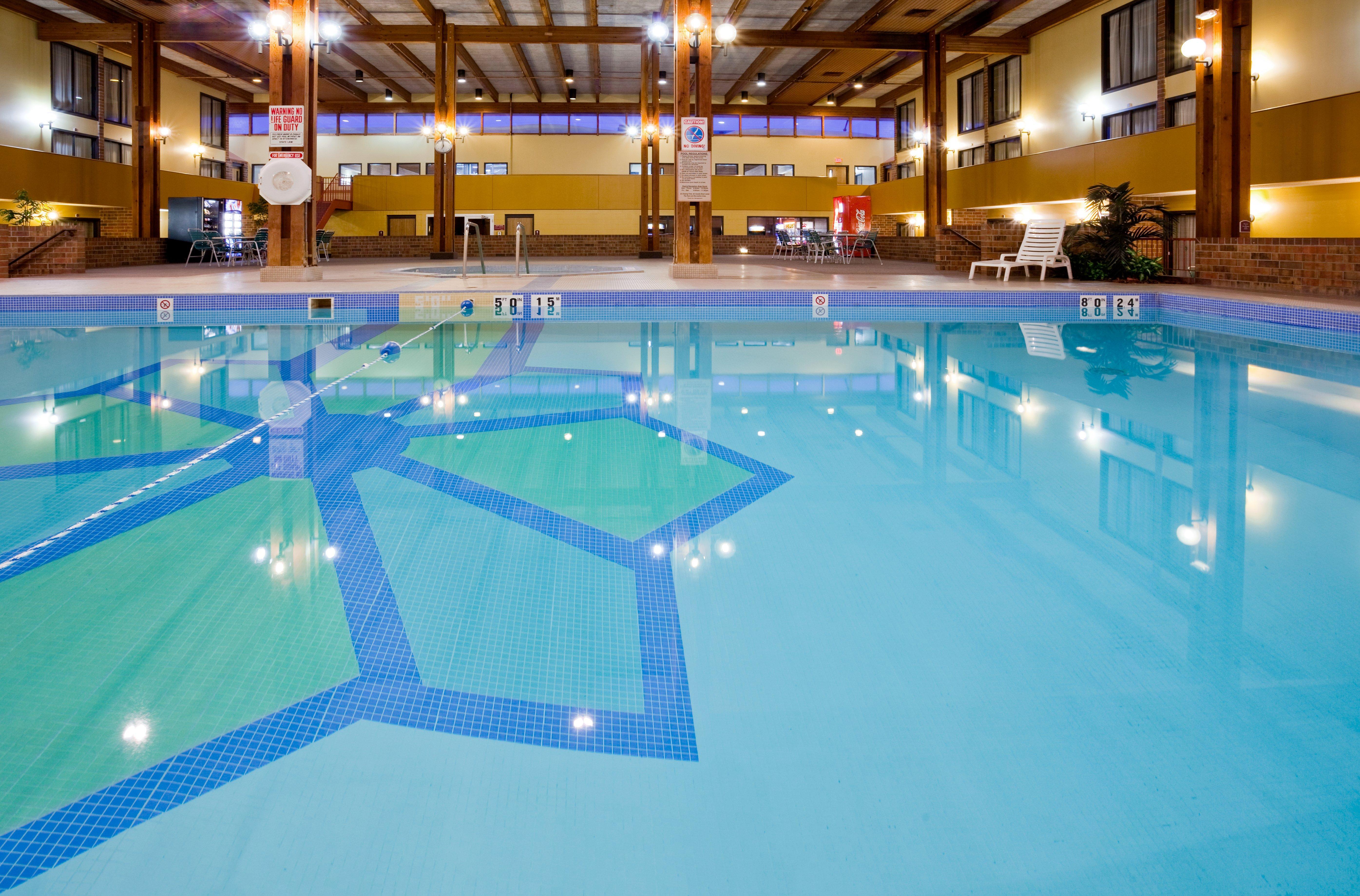 Holiday Inn & Suites St. Cloud By Ihg Saint Cloud Eksteriør billede