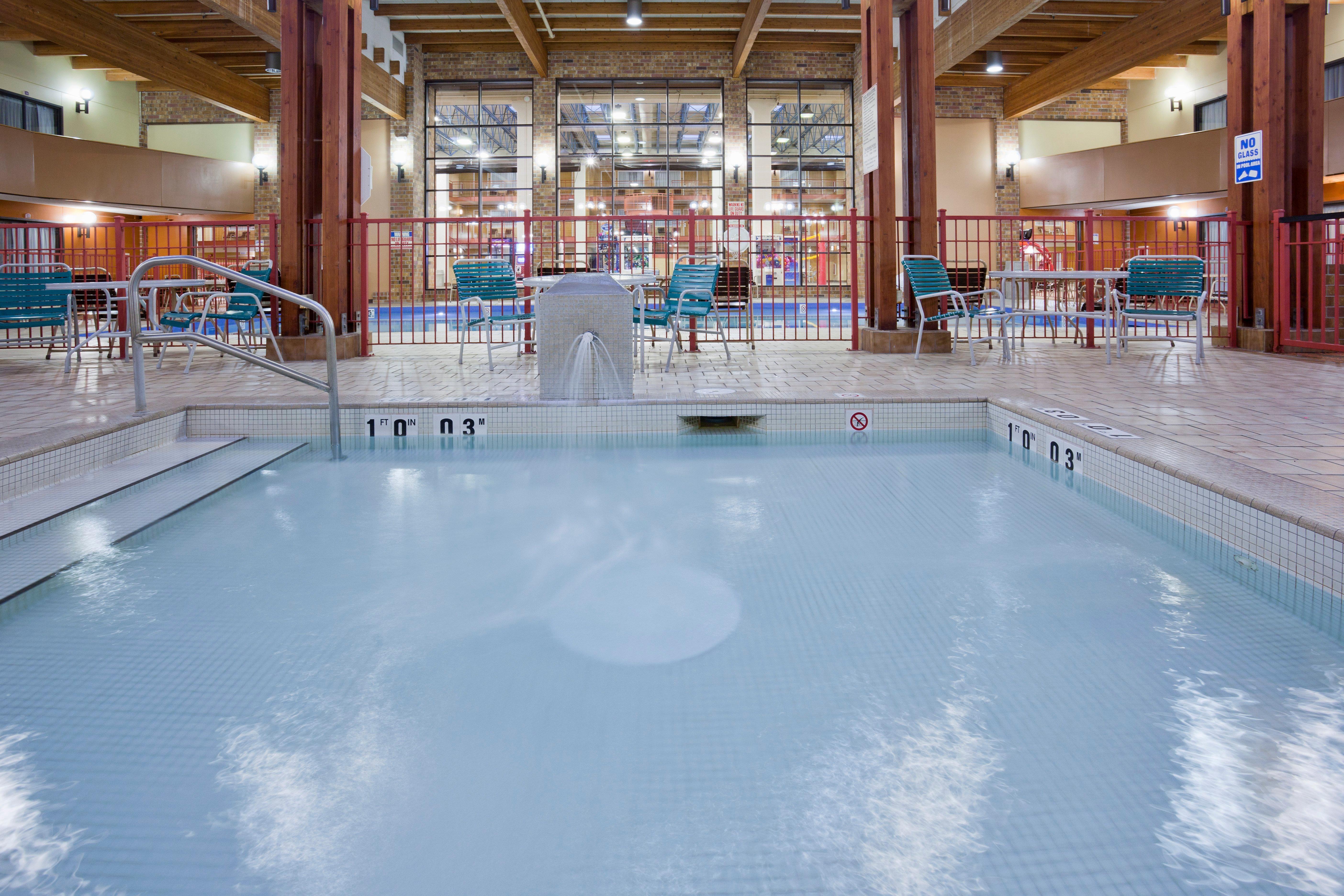 Holiday Inn & Suites St. Cloud By Ihg Saint Cloud Eksteriør billede