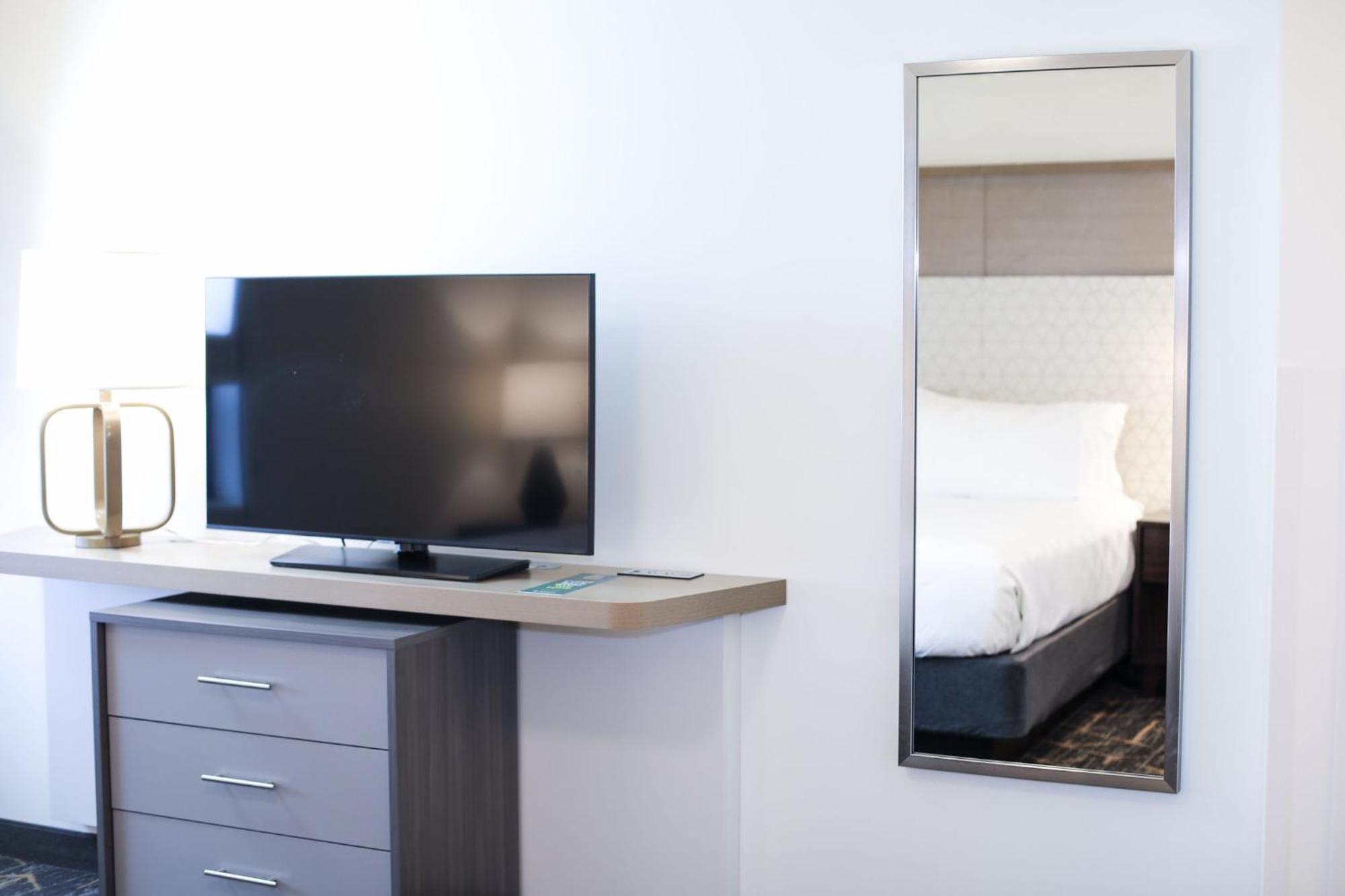 Holiday Inn & Suites St. Cloud By Ihg Saint Cloud Eksteriør billede